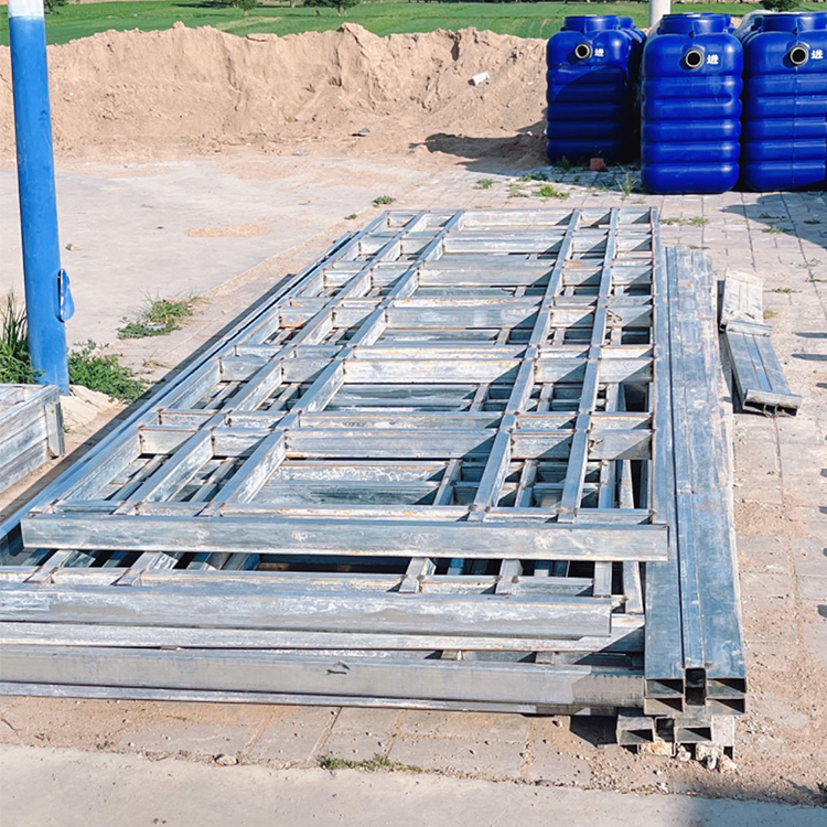 廣西南寧某水務(wù)公司定制地埋式污水凈化罐